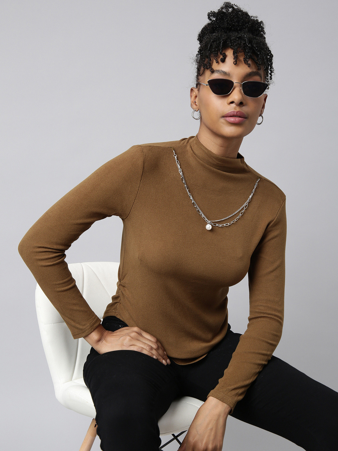 SHOWOFF High Neck Velvet Top Comes With Chain