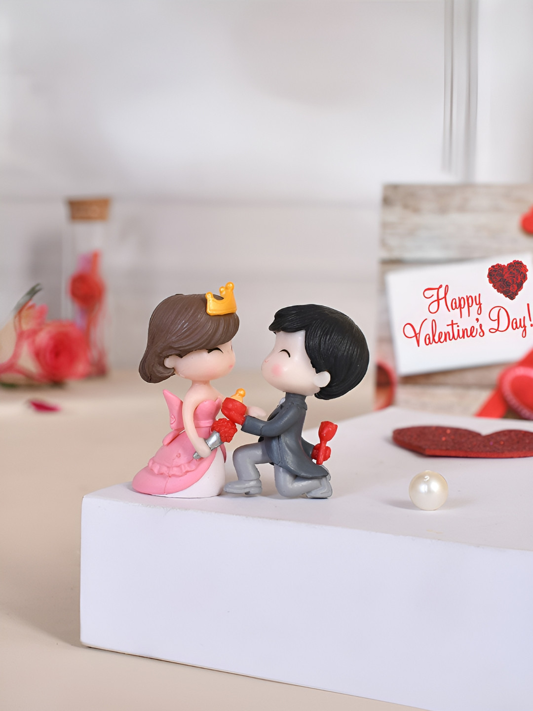 TAYHAA forever Yours Proposal Grey Plastic Matte Living Room Set of 2 Small Showpieces - 2 Inches