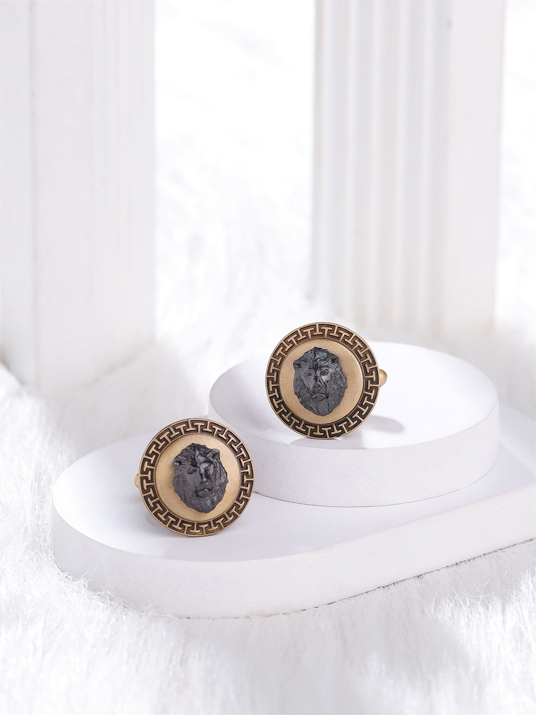 COSA NOSTRAA Textured Lion's Mane Cufflinks