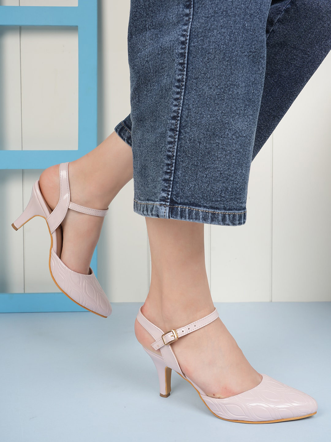 DressBerry Purple Textured Pointed Toe Slim Heels