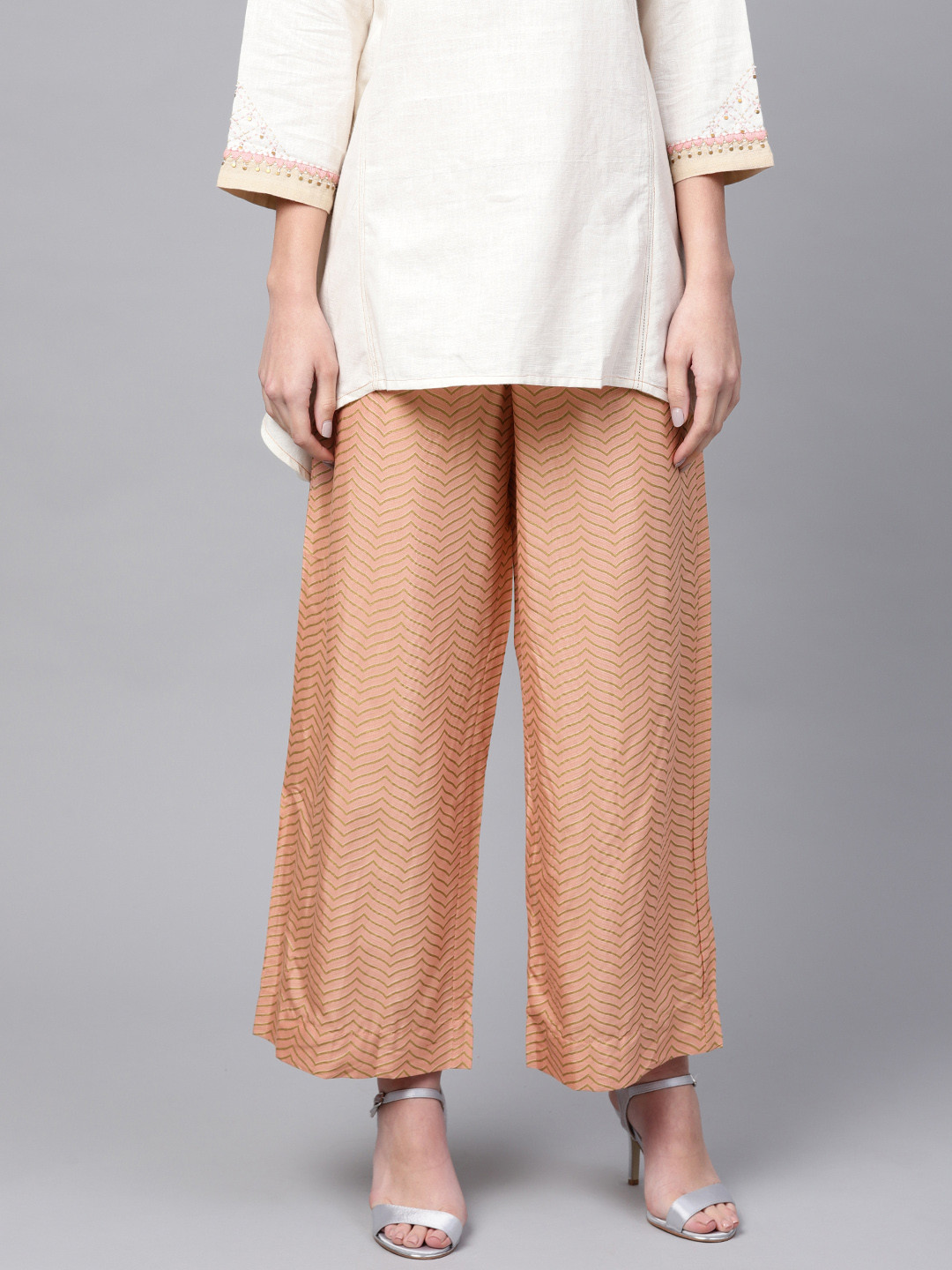 W Women Peach-Coloured & Golden Chevron Print Straight Palazzos