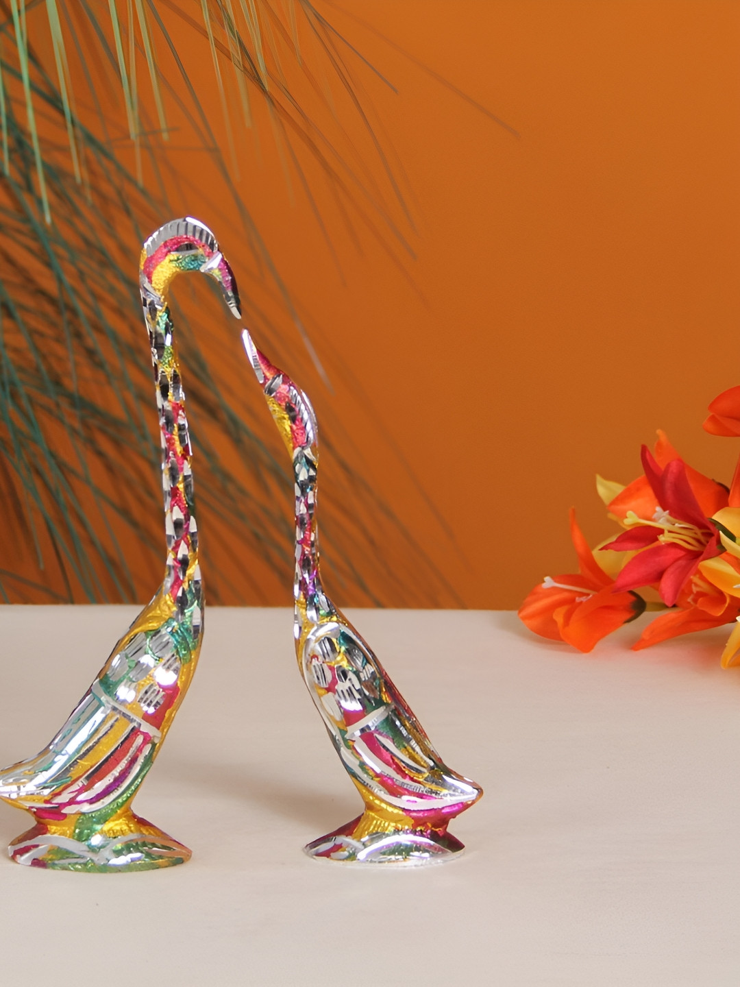 HANDICRAFTS PARADISE Pair Of Kissing Swan Silver Metal Metallic Living Room Set of 2 Medium Showpieces - 7.2 Inches