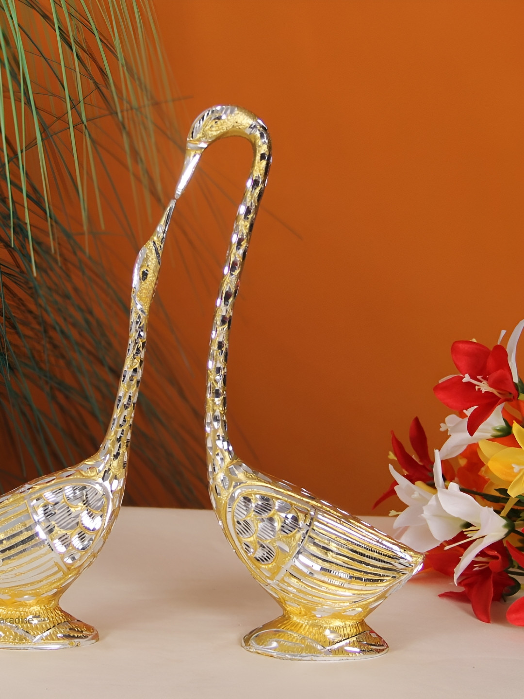 HANDICRAFTS PARADISE Brown & Silver Toned 2 Pieces Animal Swan Metal Showpiece