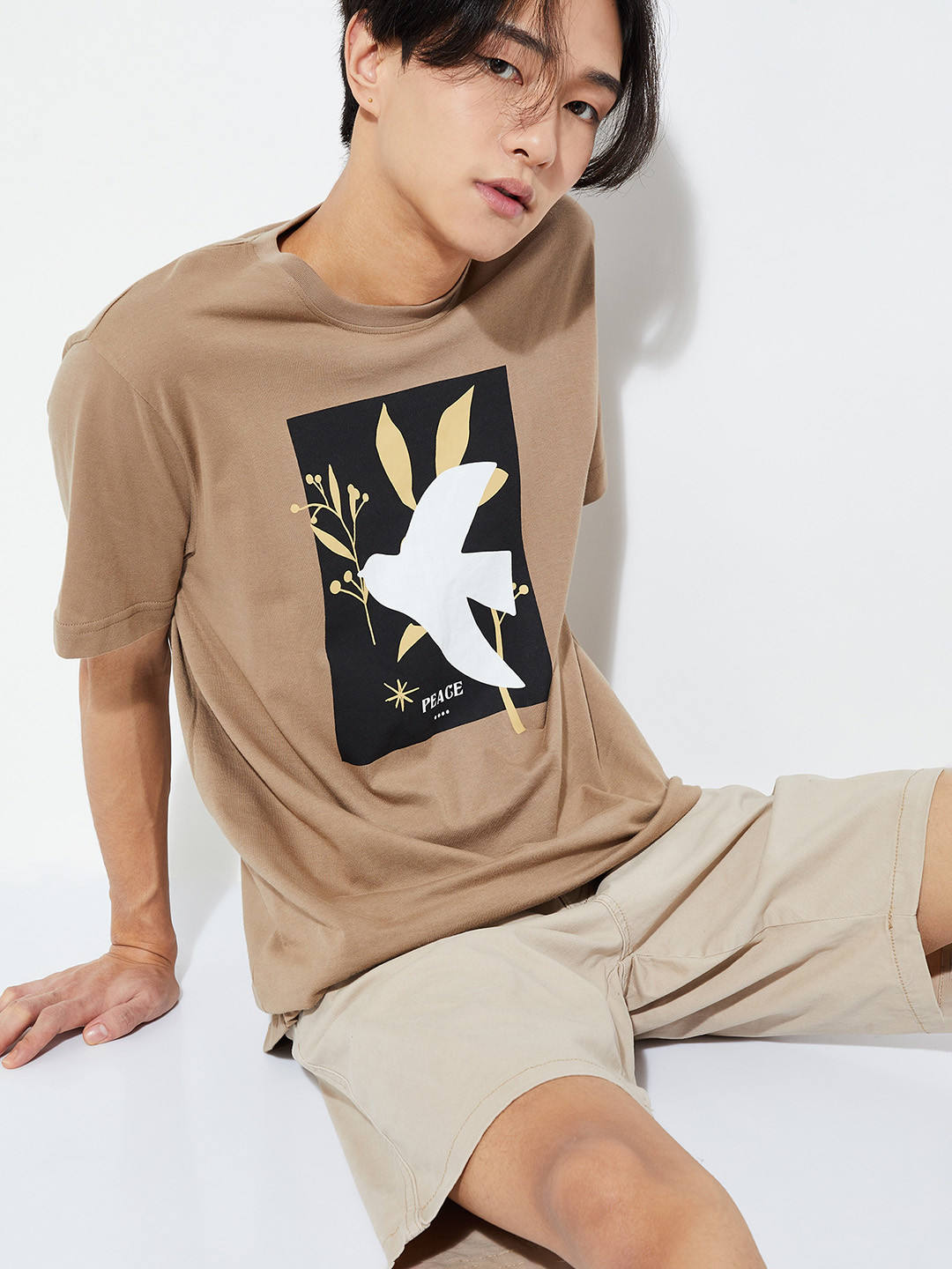max URB_N Graphic Printed Pure Cotton Slim Fit T-shirt