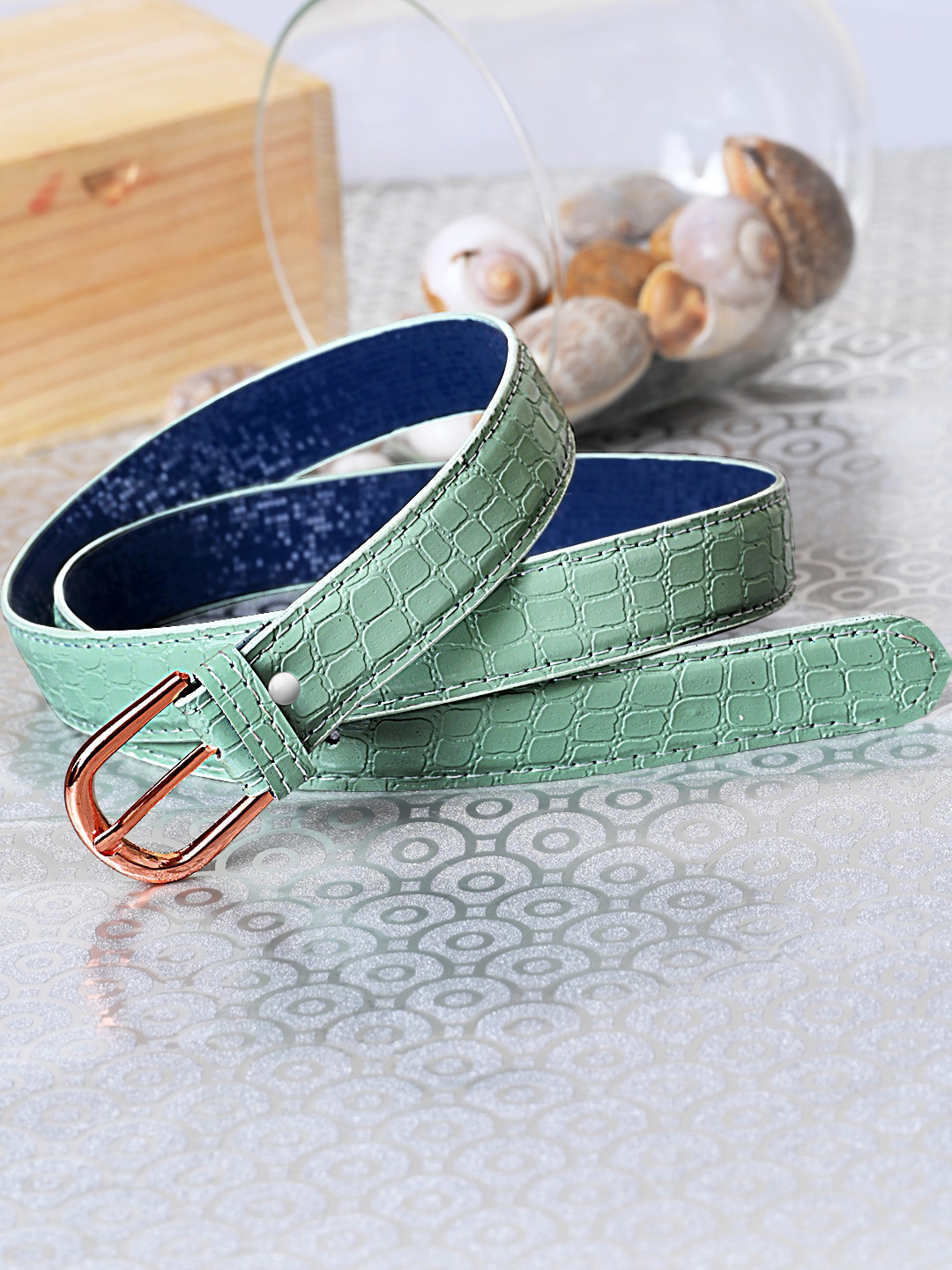 DressBerry Green Women Textured Slim Belt