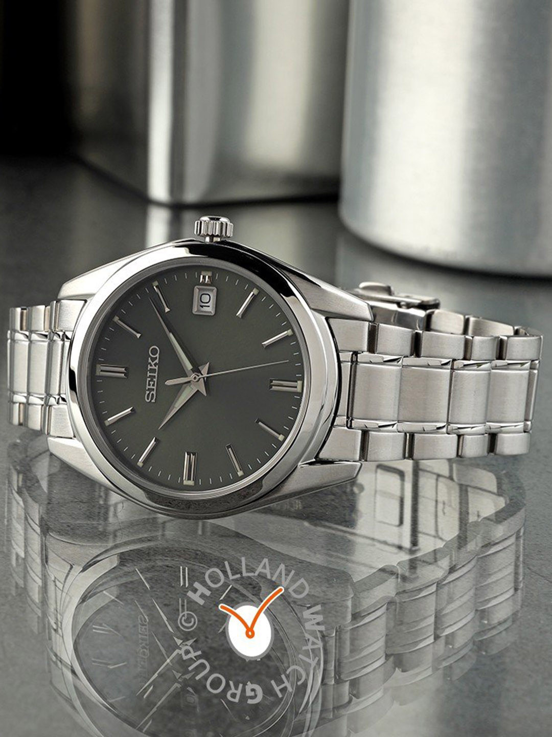 SEIKO Men Bracelet Style Straps Analogue Automatic Motion Powered Watch SUR527P1