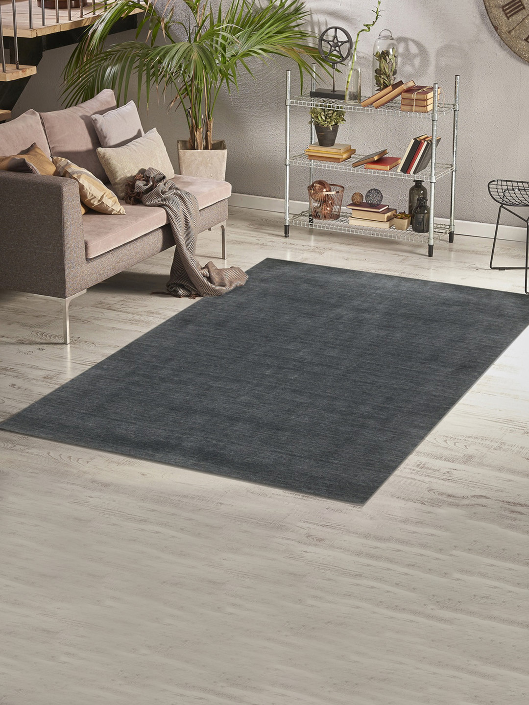 saraswatii global Grey Rectangular Hand-Tufted Carpet