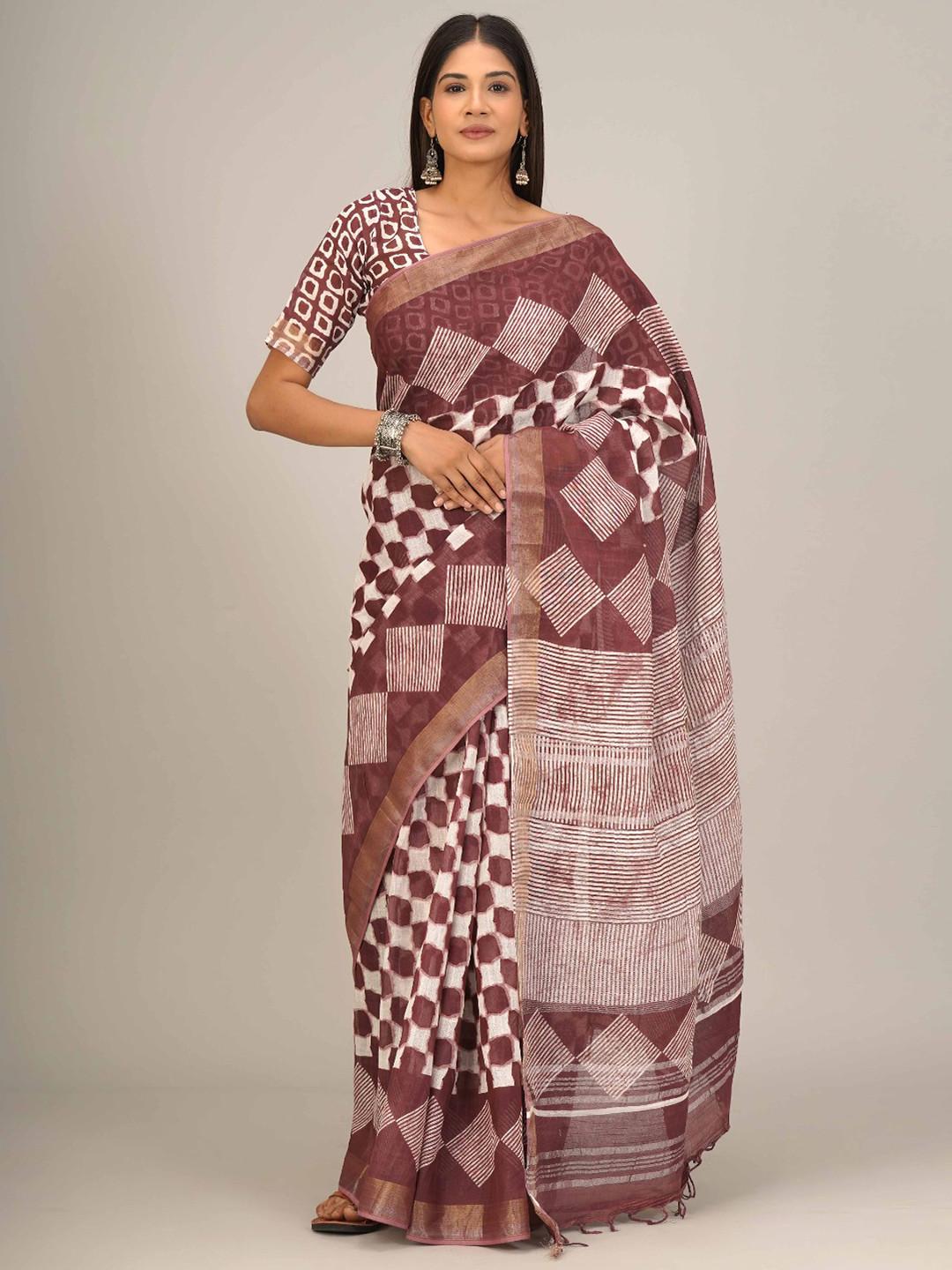 TROPWEAR Abstract Zari Block Print Saree