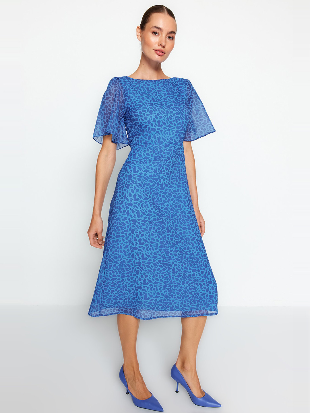 Trendyol Floral Printed Boat Neck Flared Sleeve Fit & Flare Midi Dress
