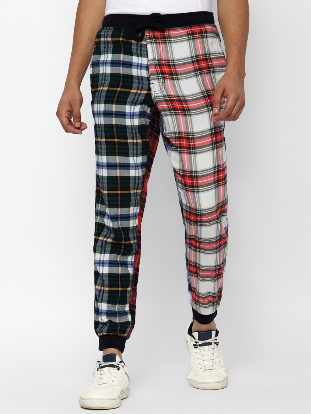AMERICAN EAGLE OUTFITTERS Men Checked Printed Cotton Joggers Trouser