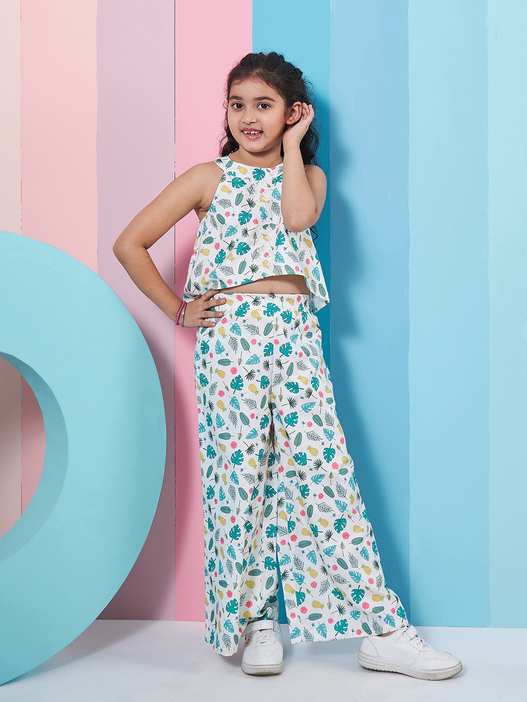 pspeaches Girls Floral Printed Crop Top With Trousers
