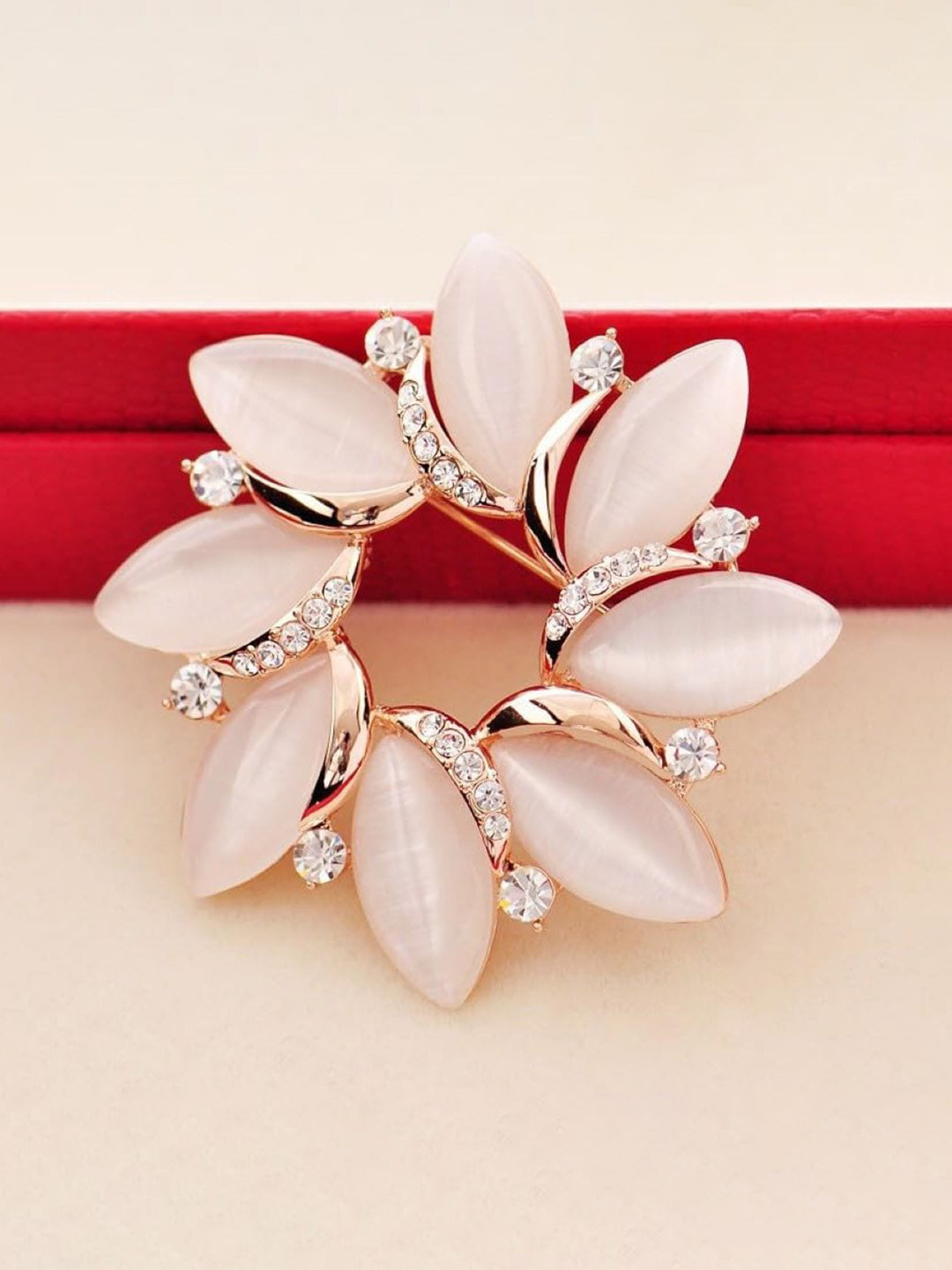 SYGA Small Diamond Brooch Pin