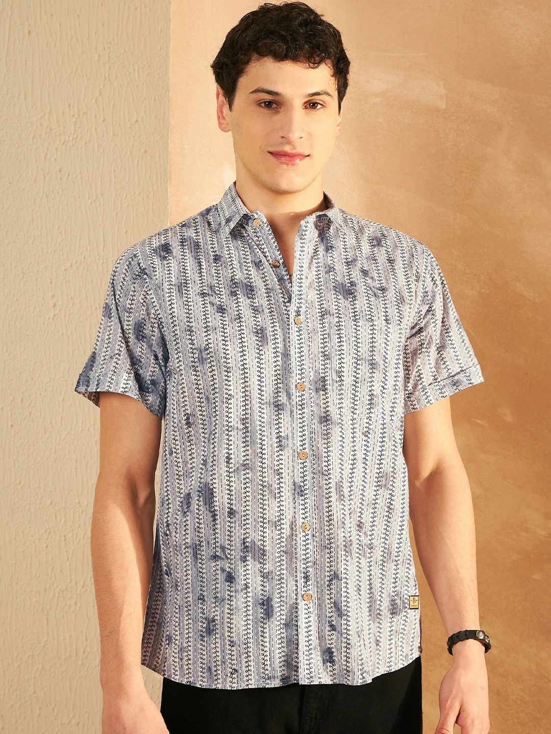 DENNISON Smart Printed Spread Collar Short Sleeves Pure Cotton Lightweight Shirt