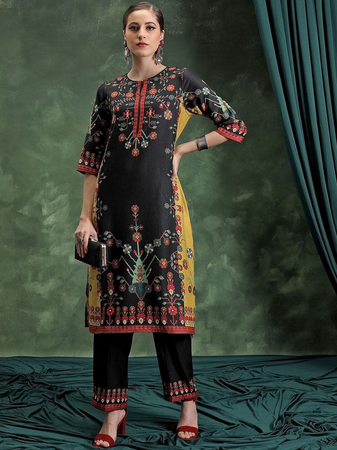 Vishudh Floral Printed Round Neck Three Quarter Sleeves A-Line Kurta with Palazzo