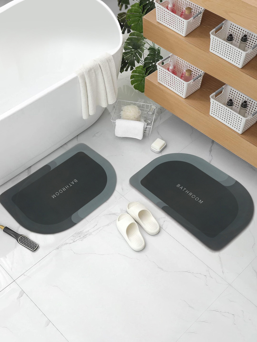 DREAM WEAVERZ Black & White 2 Pieces HD Printed 400 GSM High Water Absorbent Bath Rugs