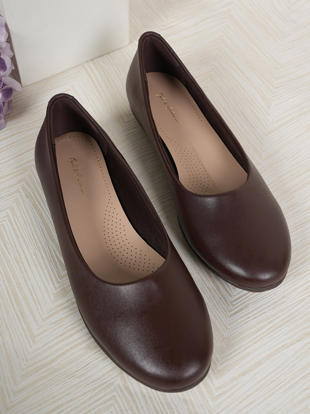 Mast & Harbour Round Toe Suede Ballerinas
