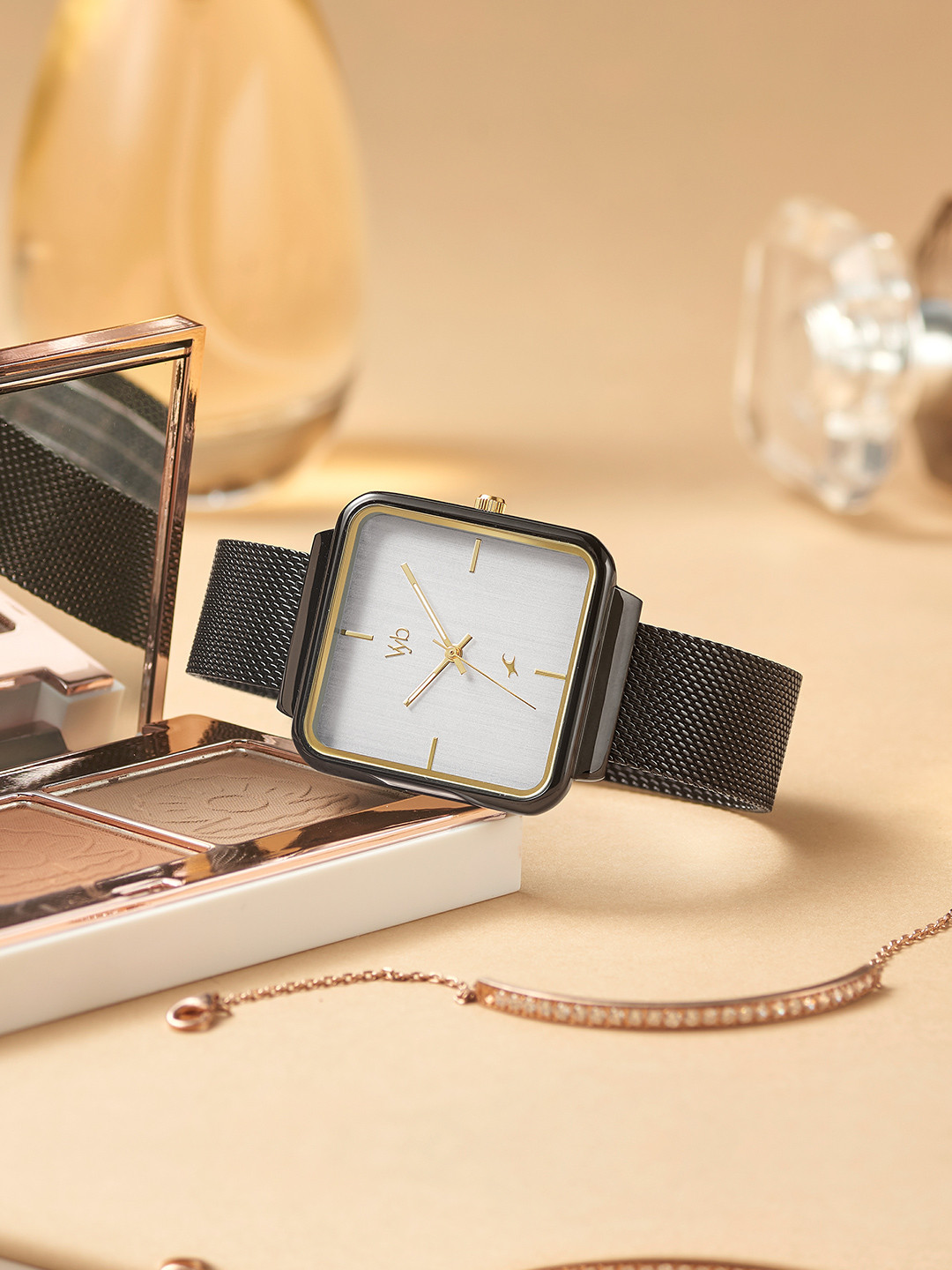 Fastrack Vyb Minimalist Women Brass Dial & Stainless Steel Textured Straps Analogue Watch FV60012KM01W