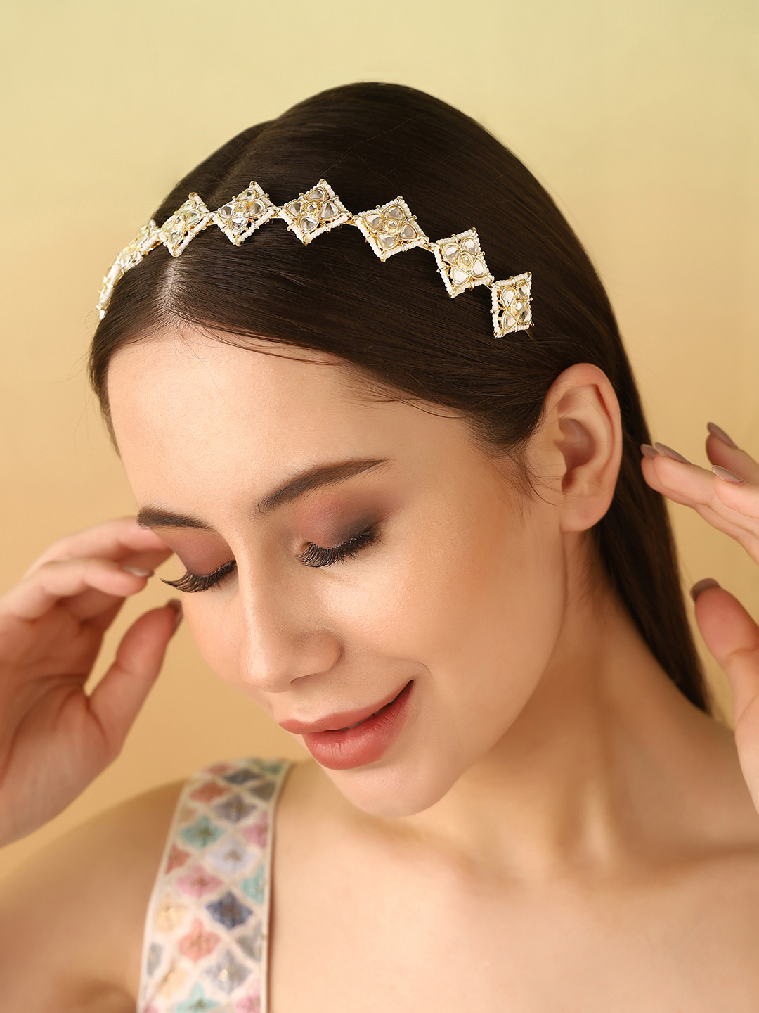 Priyaasi Diamond Shaped Pearl Kundan Hair Band