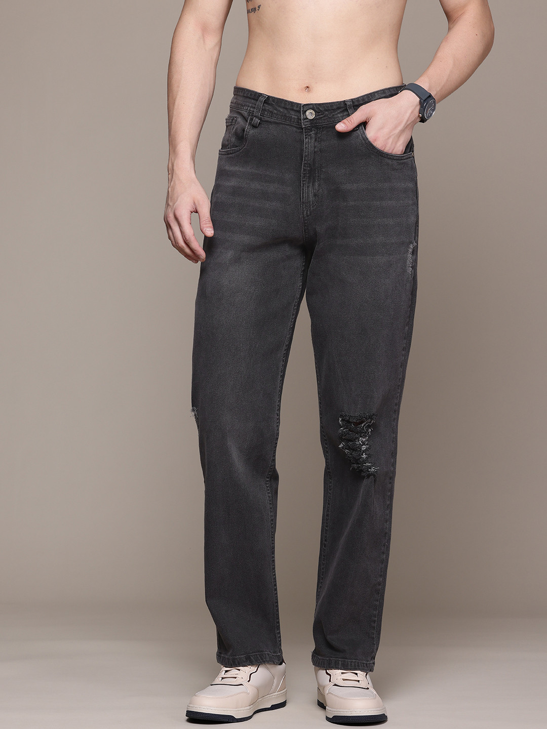 The Roadster Lifestyle Co. Men Mildly Distressed Straight Fit Light Fade Stretchable Jeans