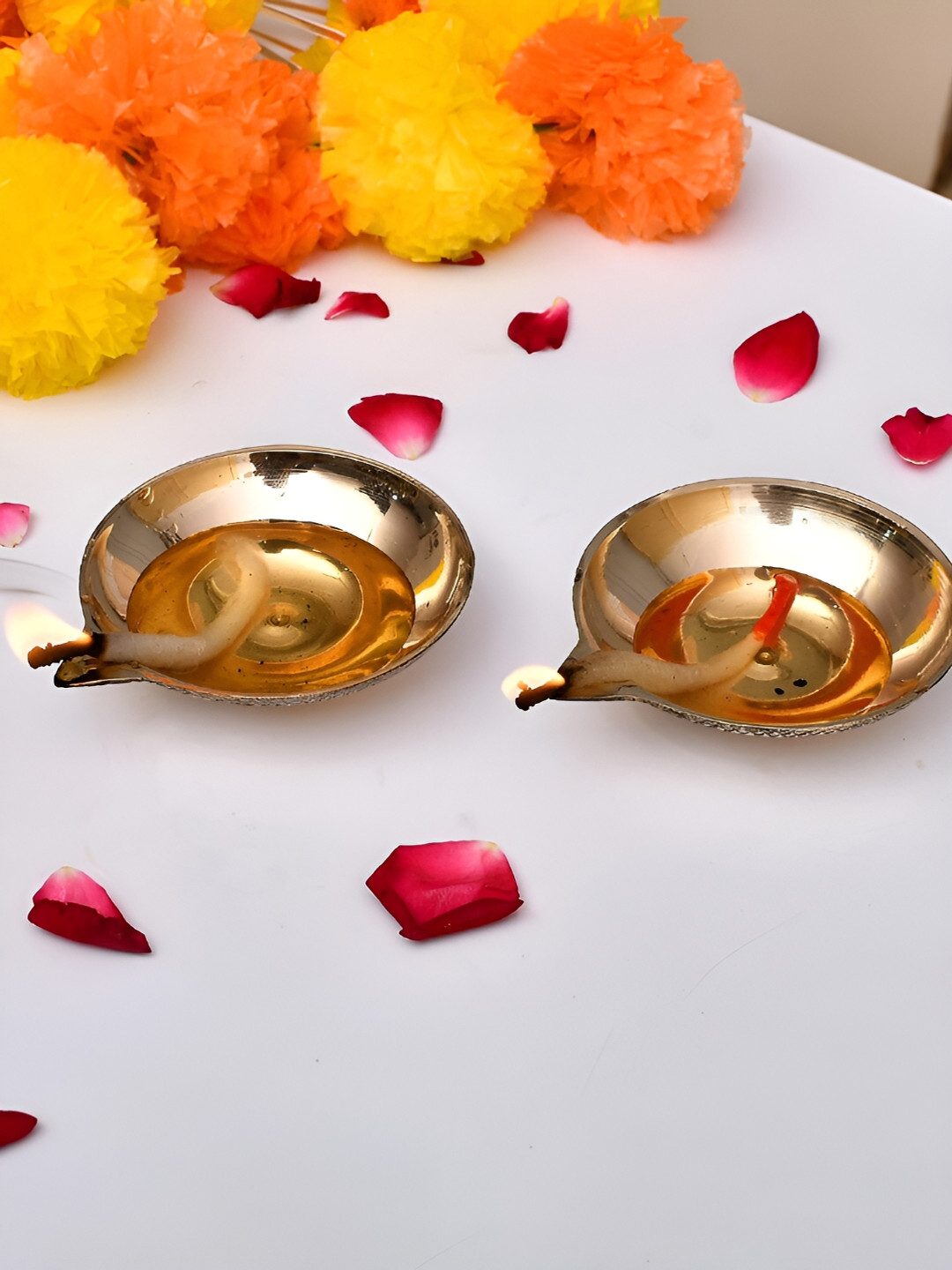 CraftVatika Gold-Toned 4 Pieces Brass Diya