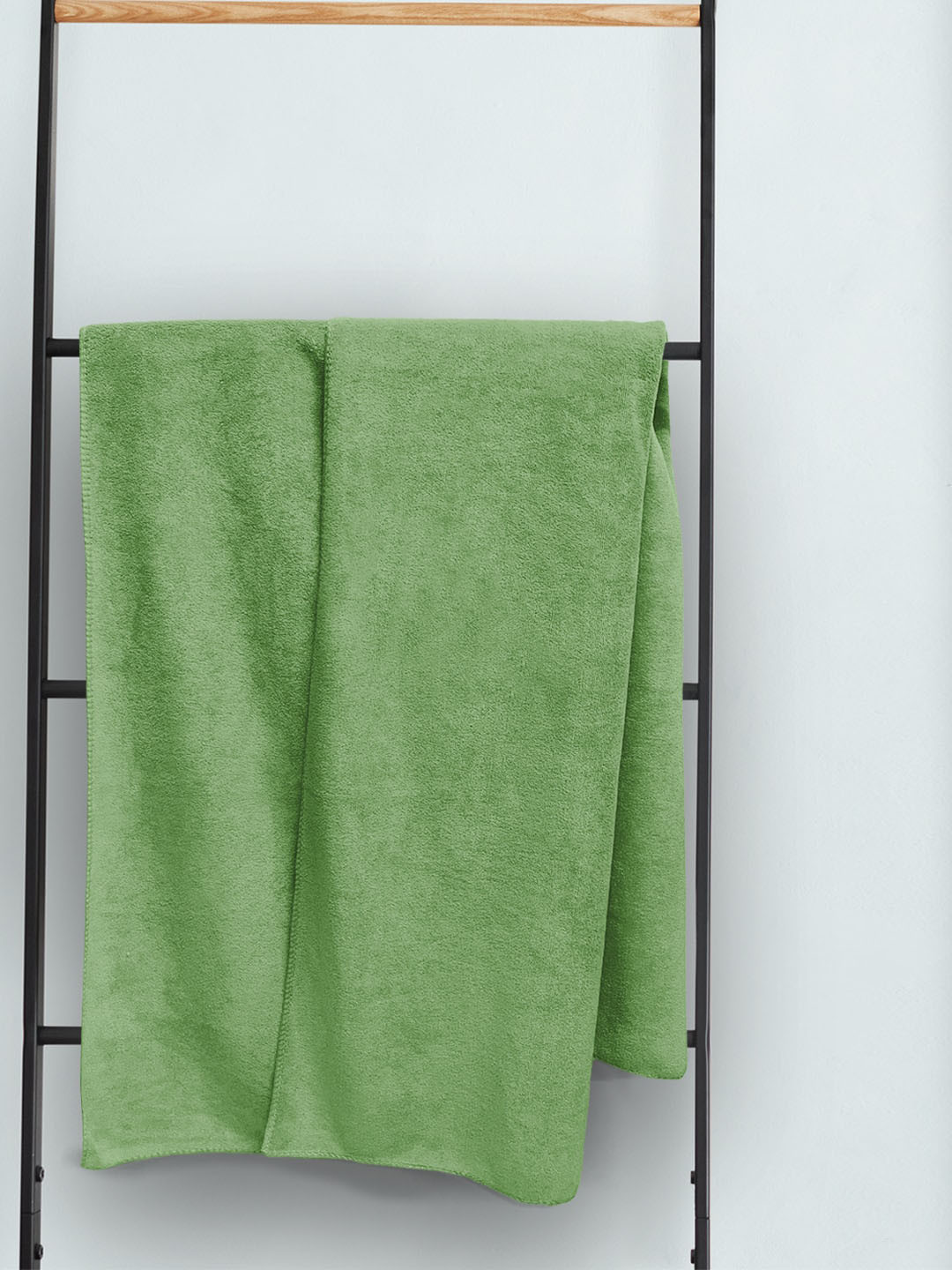Aura Green 450 GSM Large Bath Towels
