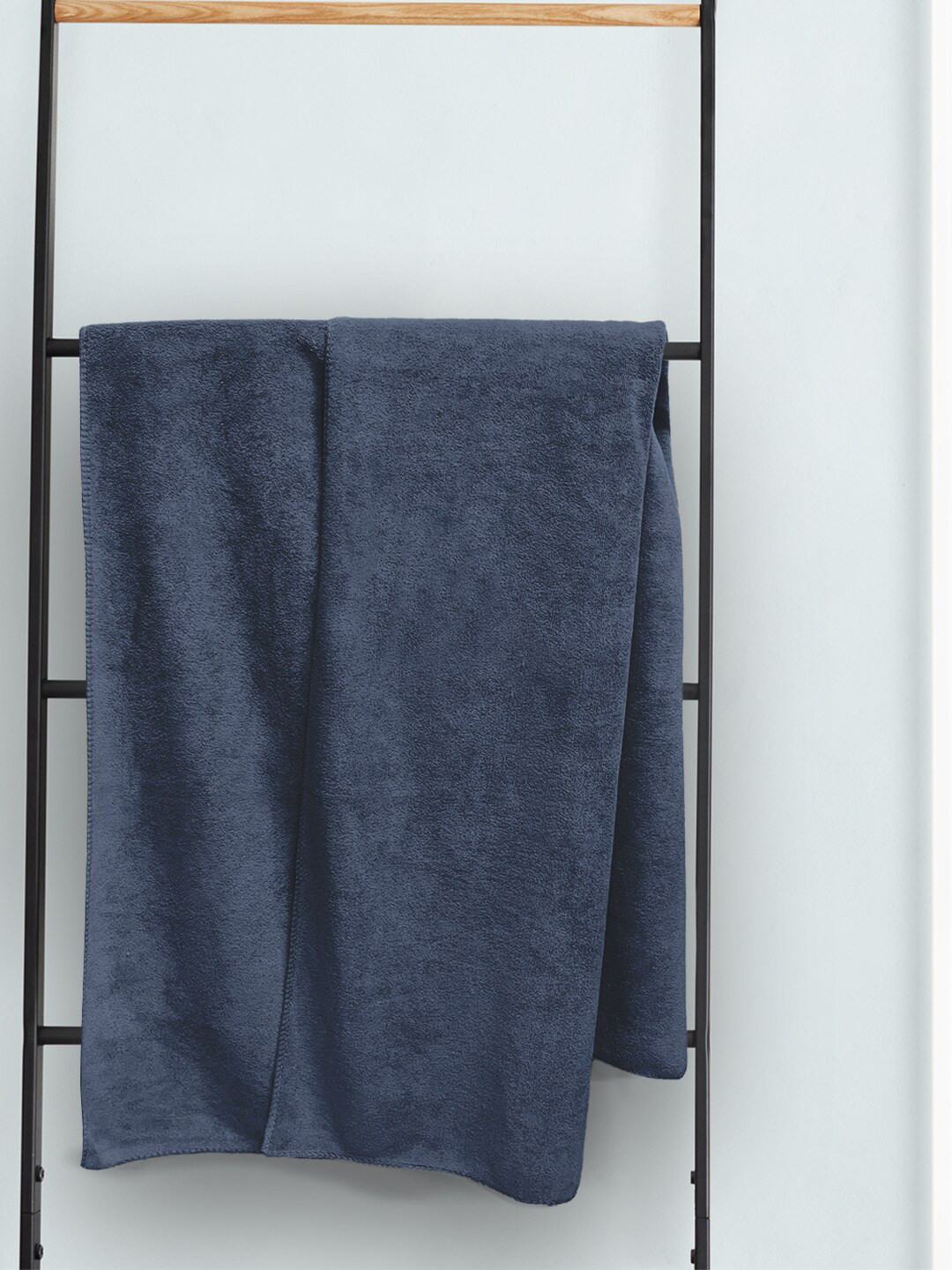 Aura Navy Blue Microfiber 450GSM Ultra Soft & Light Weight Bath Towels