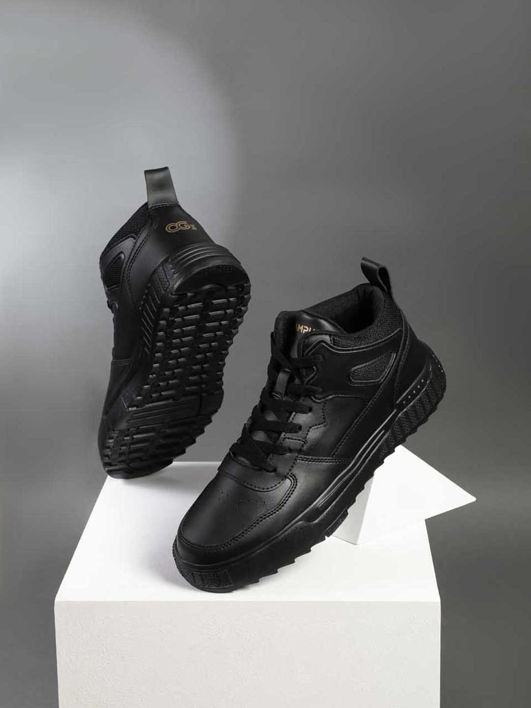 Campus OG-18 Men Lace-Up Sneakers