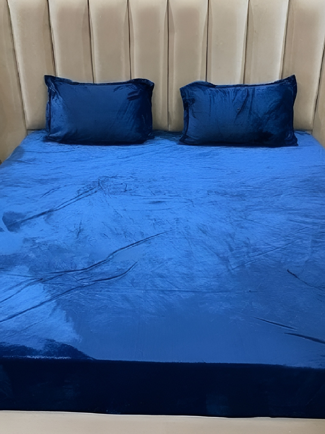 Laying Style Blue Polycotton 160 TC Fitted Queen Bedsheet with 2 Pillow Covers-77 x 71 inches