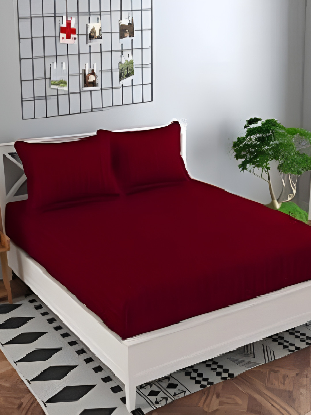 Laying Style Maroon Solid Polycotton 160 TC Queen Bedsheet with 2 Pillow Covers-180 x 195 cm