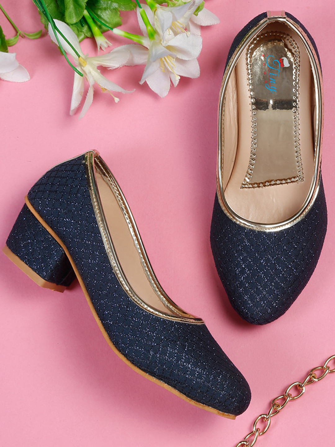 Tiny Bugs Girls Textured Pointed Toe Block Heel Pumps