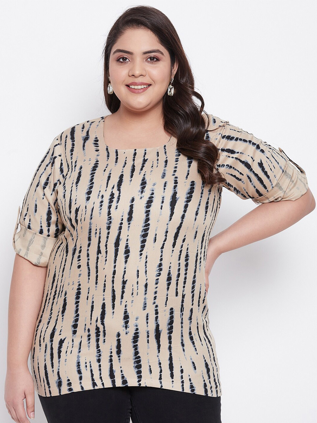 VINAAN Tie and Dye Round Neck Roll-Up Sleeves Top