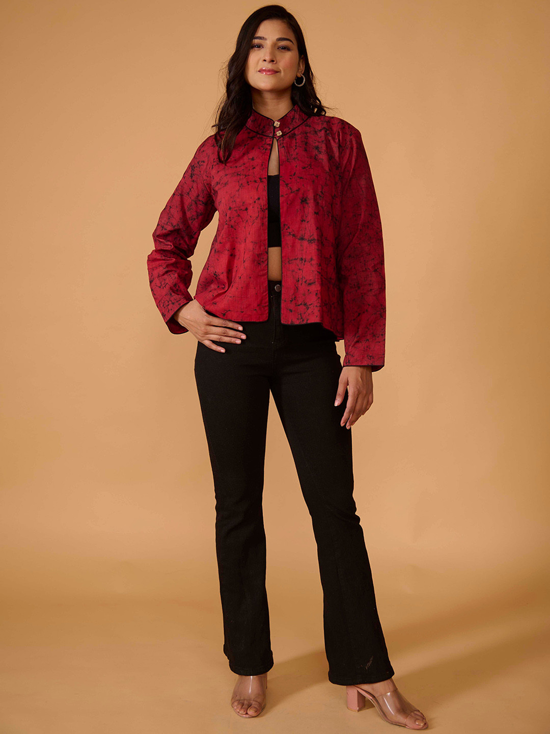 TSUCCHI TRADITIONS Abstract Printed Button Shrug