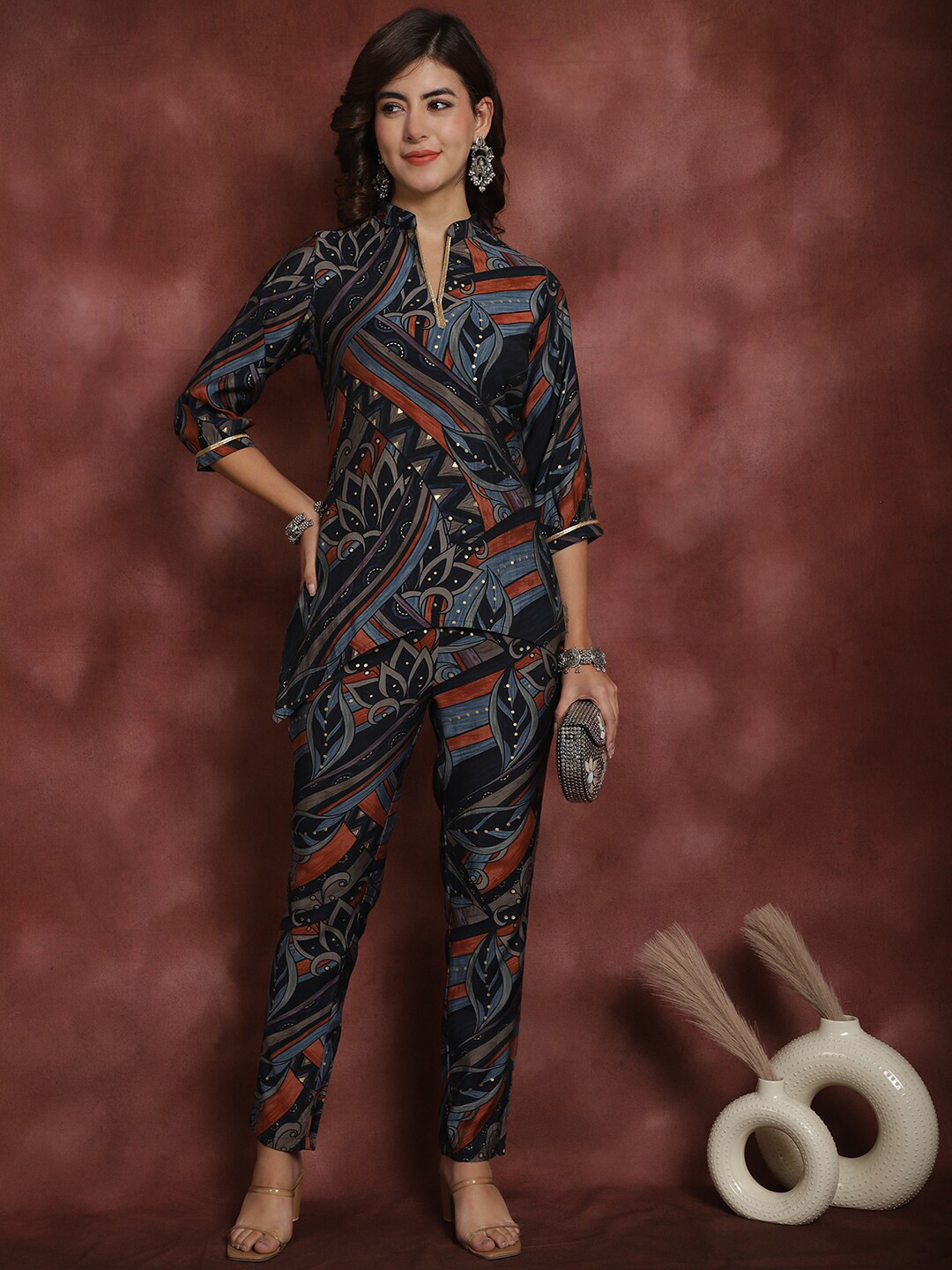 Claura Printed Mandarin Collar Tunic With Trousers Co-Ords
