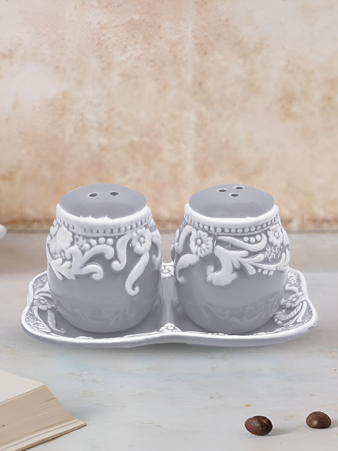 Kookee Grey & White 3 Pieces Ceramic Salt & Pepper Set With Tray
