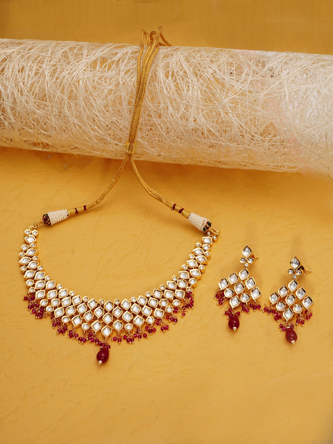 Designbox Kundan Studded Jewellery Set