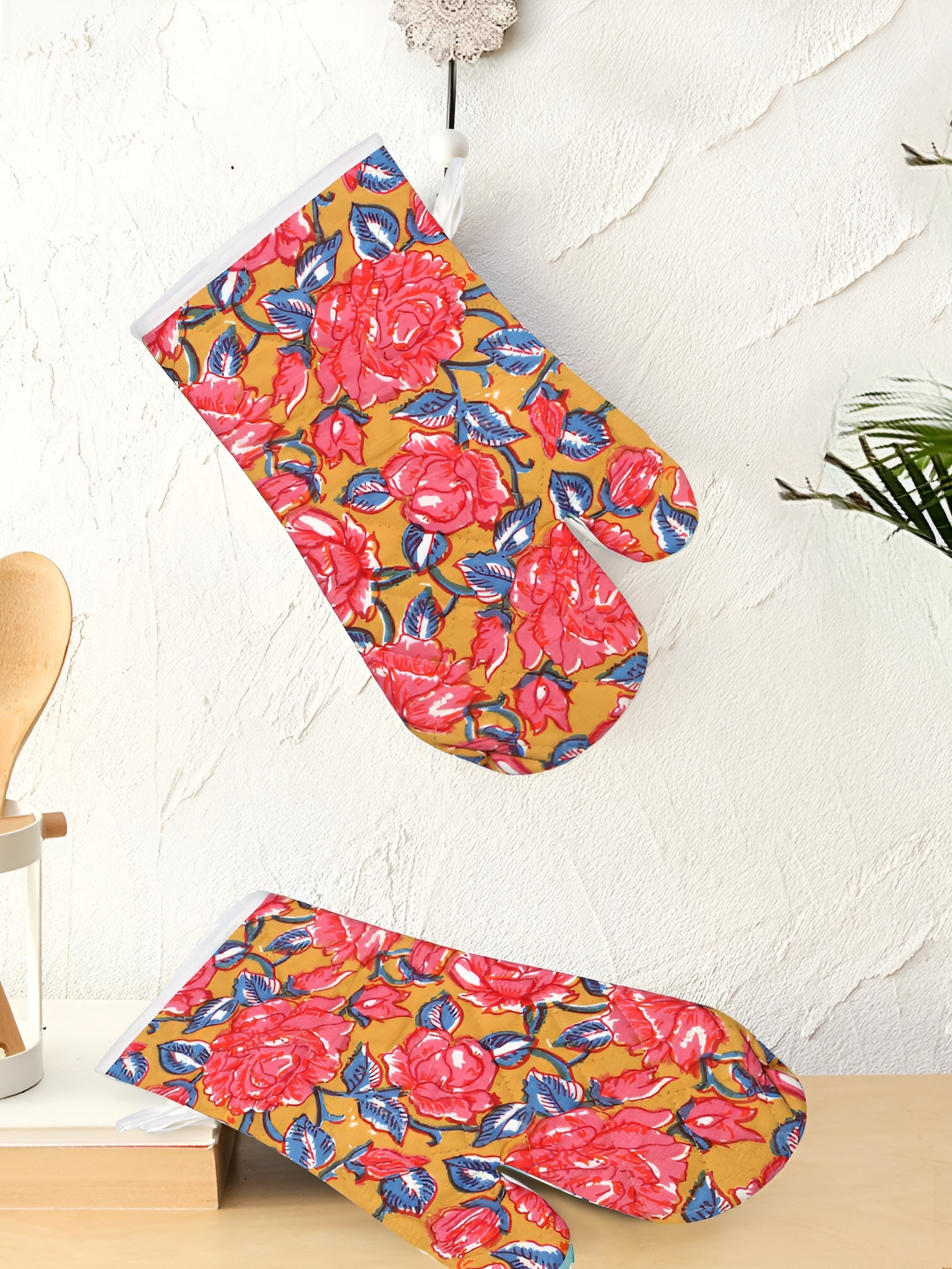 Texstylers Red & Mustard 2 Pieces Yellow Printed Cotton Padded Oven Gloves