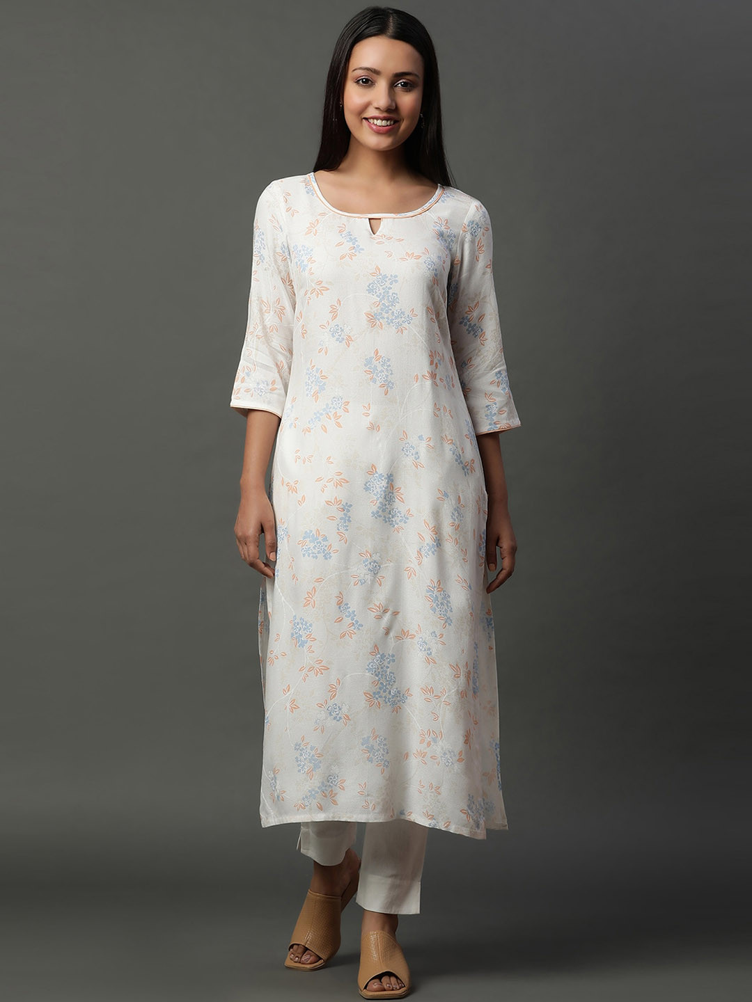 AURELIA Floral Printed Keyhole Neck Three Quarter Sleeves Thread Work Kurta