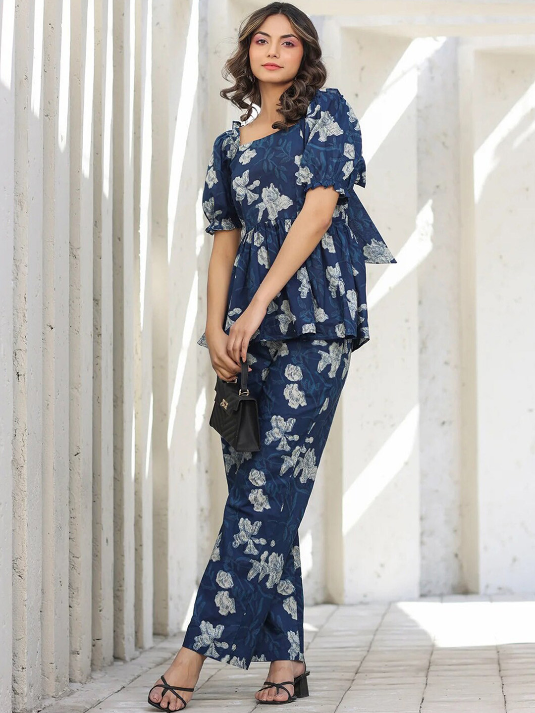 Selvia Floral Printed Square Neck Top With Trousers