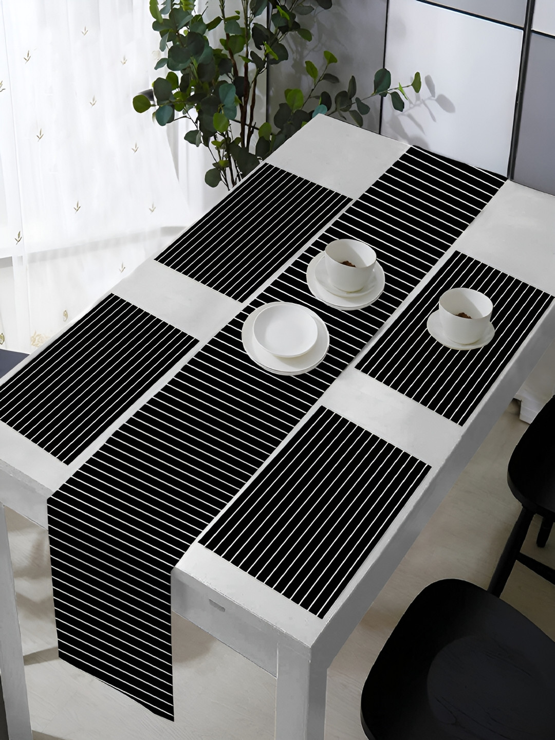 OASIS Black & White Striped 5 Pieces Cotton Table Mats with Runner