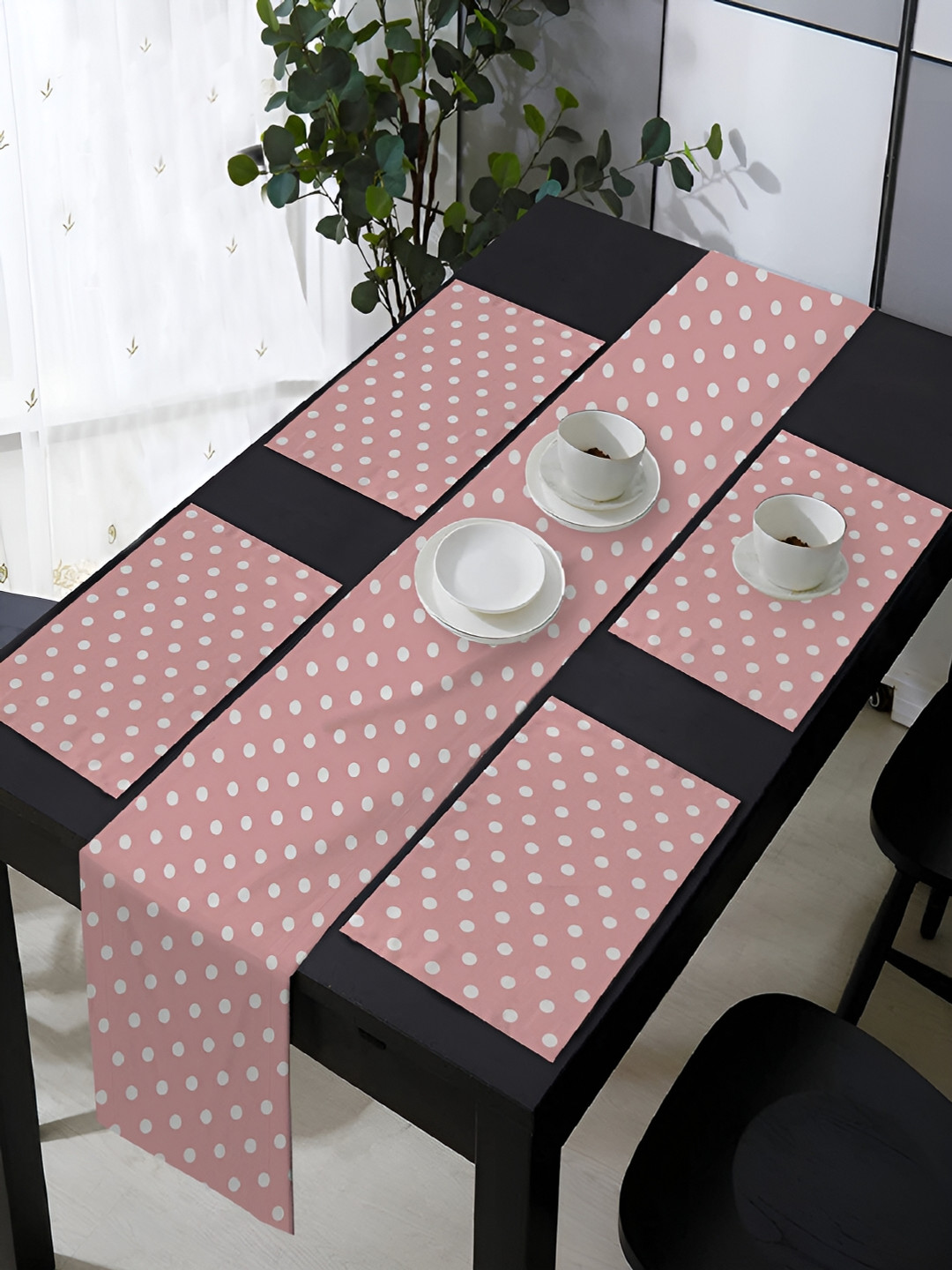 OASIS Pink & White 5 Pieces Printed Cotton Table Mats with Runner