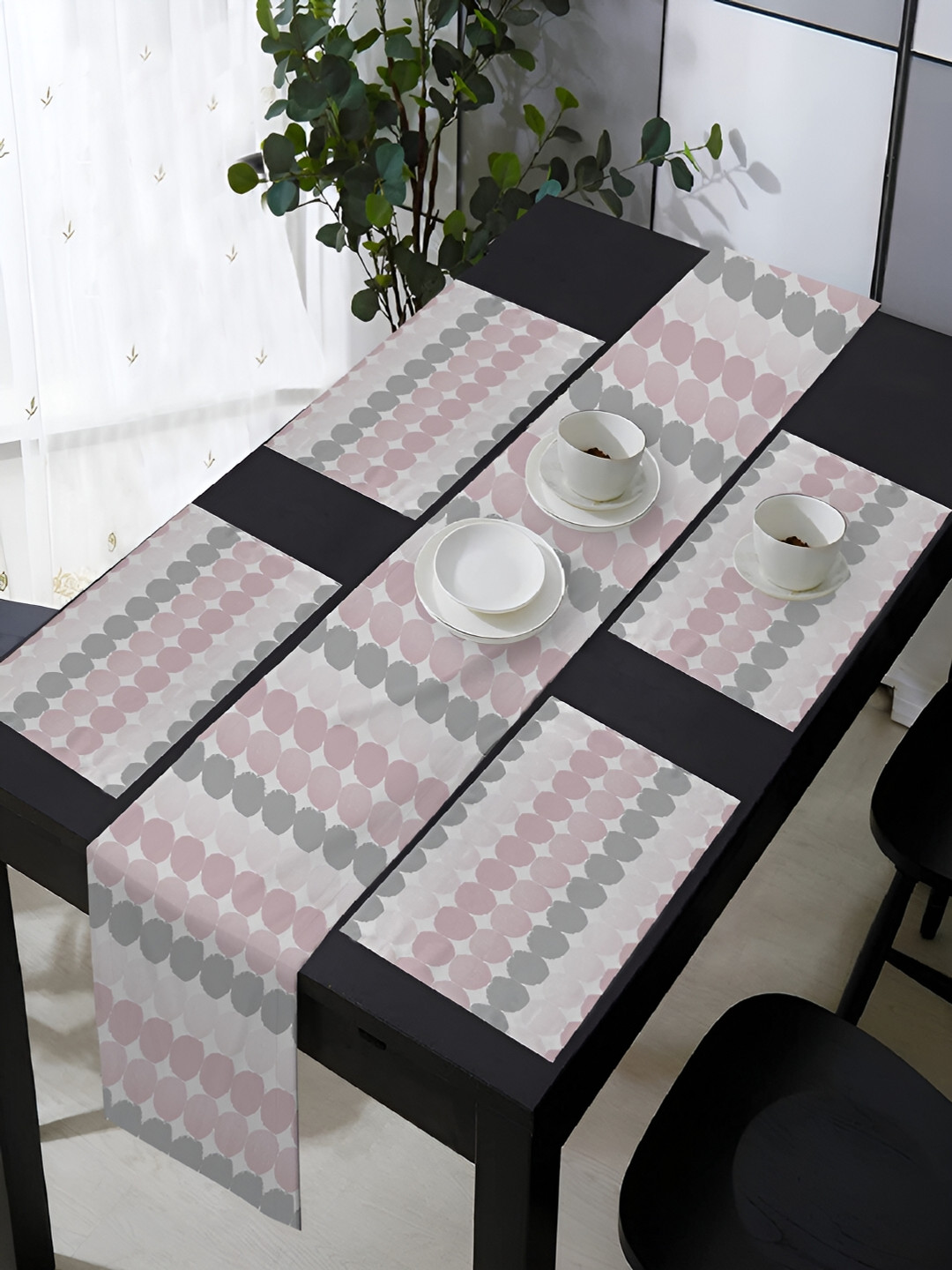 OASIS Pink & Grey 5 Pieces Geometric Printed Cotton Table Mats with Runner