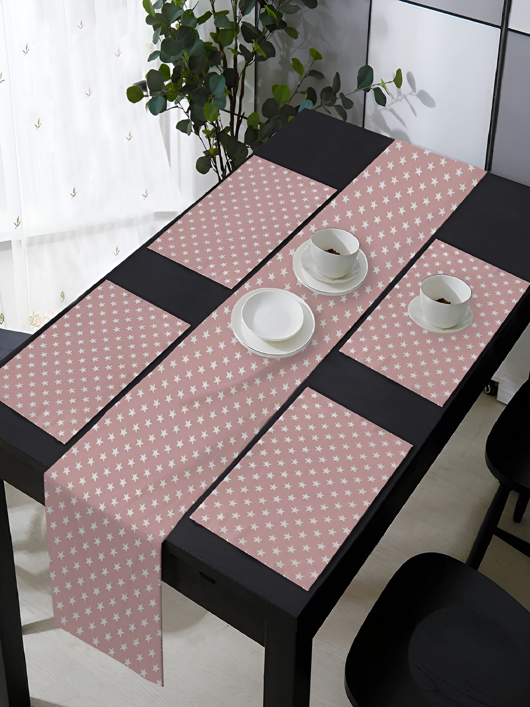 OASIS Pink & White 5 Pieces Printed Cotton Table Mats with Runner