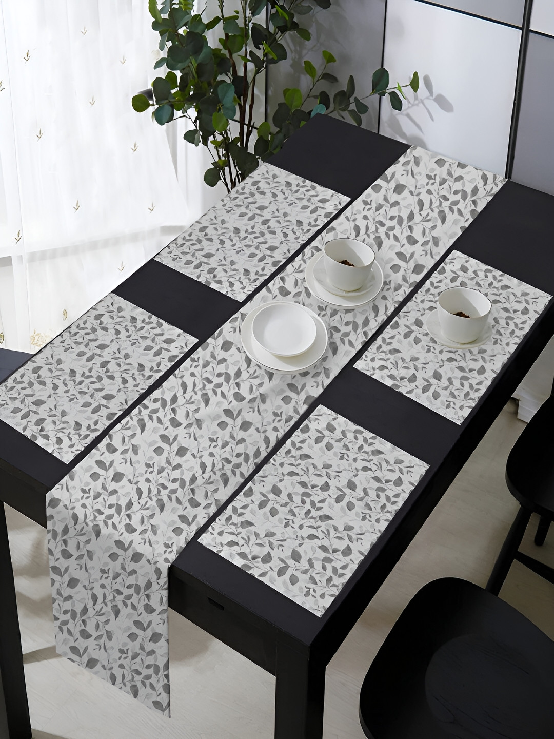 OASIS Grey 5 Pieces Printed Cotton Table Mats with Runner