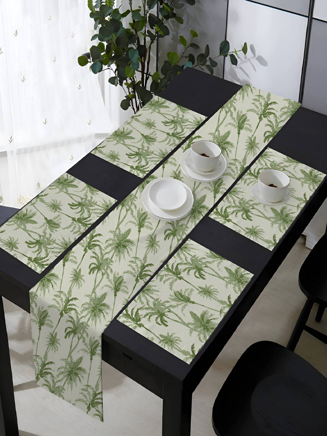 OASIS Green & White 5 Pieces Cotton Printed Table Mats with Runner