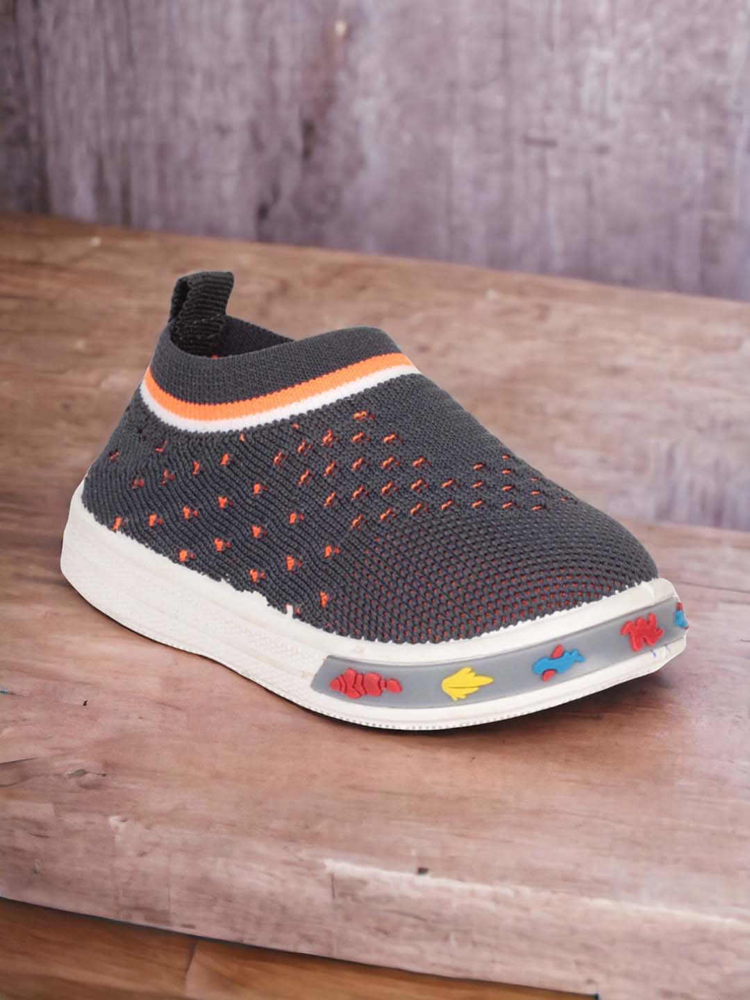 Lil Lollipop Kids Textured Comfort Insole Contrast Sole Musical Slip-On Sneakers