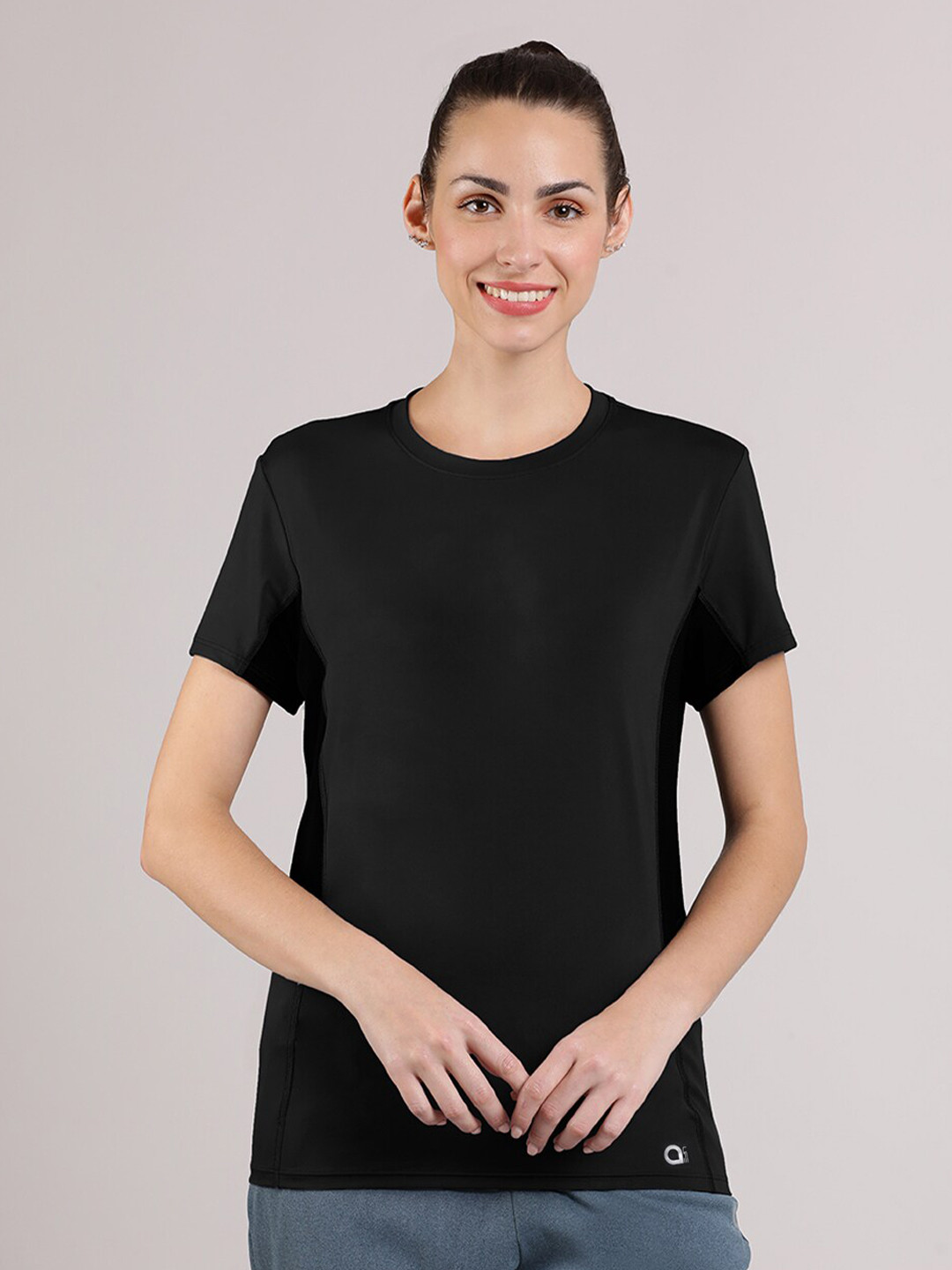 Amante Round Neck Short Sleeves Flaunt Workout T-shirt