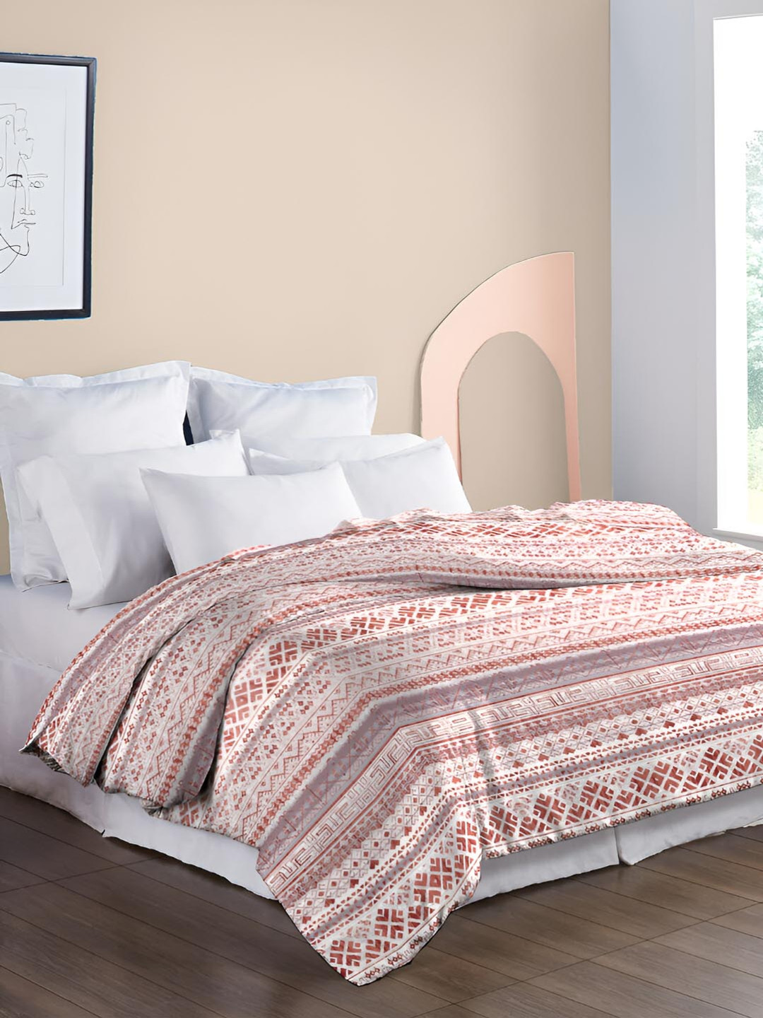 MYTRIDENT White & Orange Geometric 200 GSM Mild Winter Double Bed Comforter