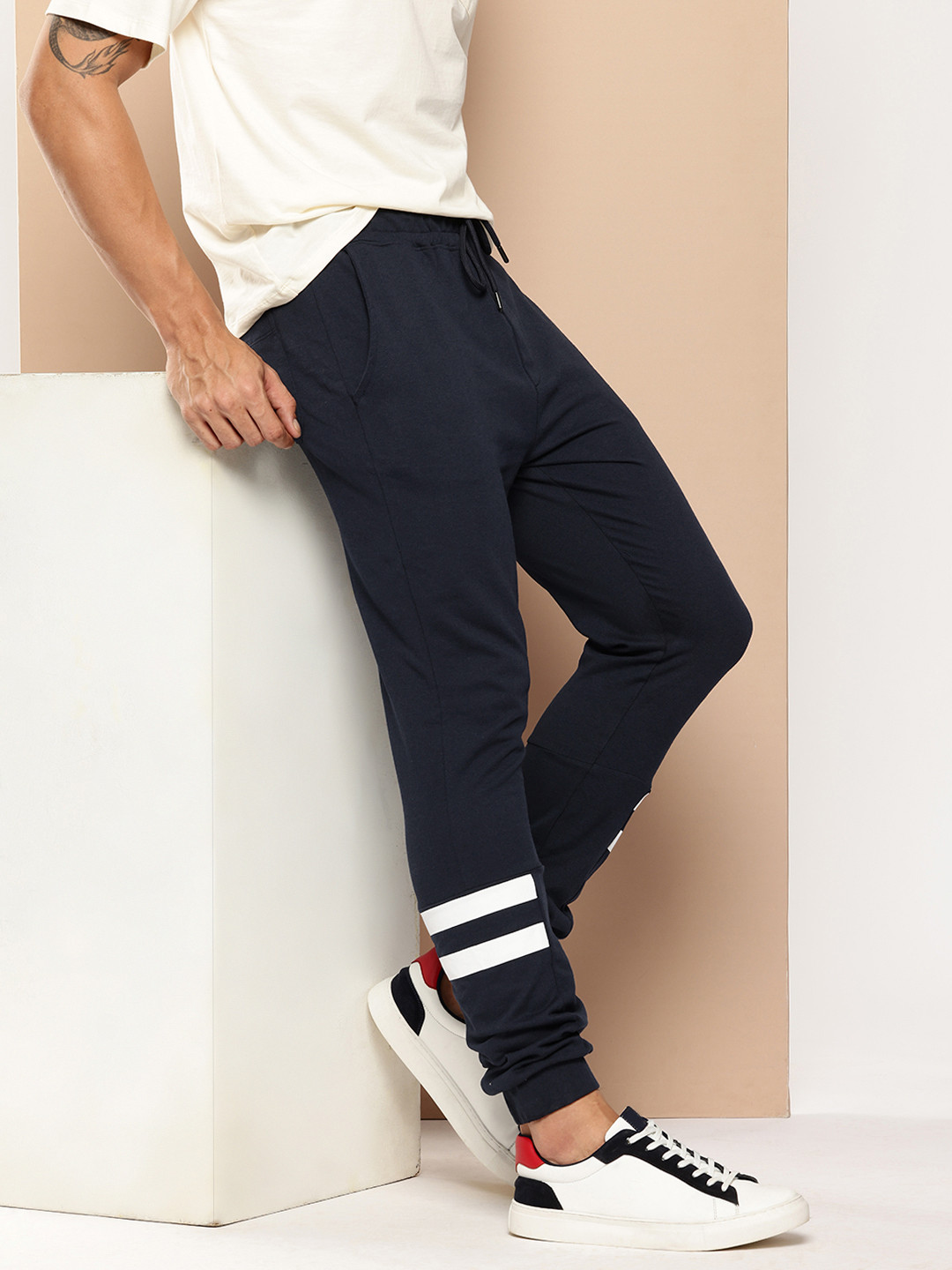 encore by INVICTUS Men Regular Fit Joggers