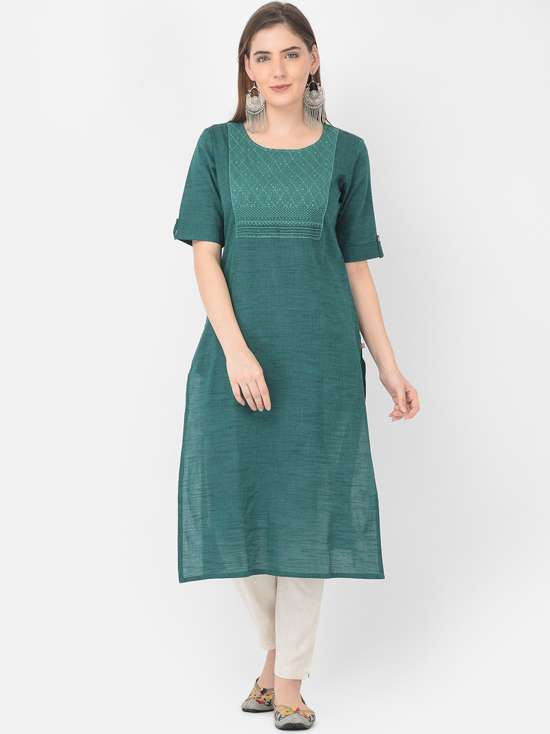 Span Round Neck Short roll-up sleeves Thread Work Cotton Straight Kurta
