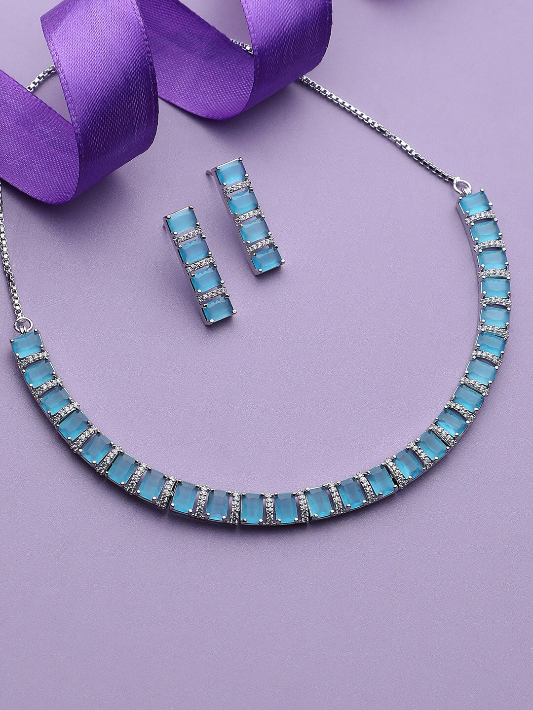 DressBerry Silver-Plated Stone Studded Jewellery Set